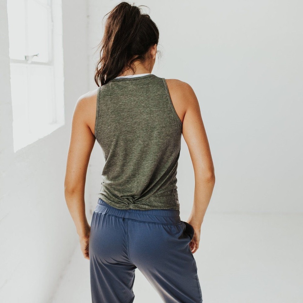 Senita Athletics Knotty Tank